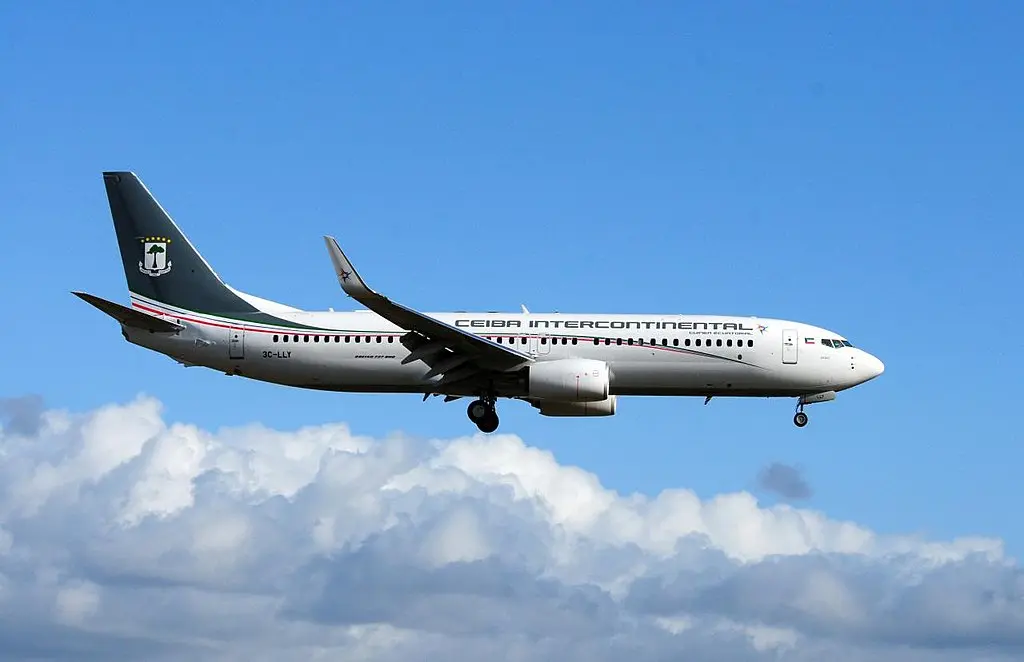 CEIBA INTERCONTINENTAL Guinea Ecuatorial 3C LLY Boeing 737 CEIBA_INTERCONTINENTAL_(Guinea_Ecuatorial)_3C-LLY_Boeing_737