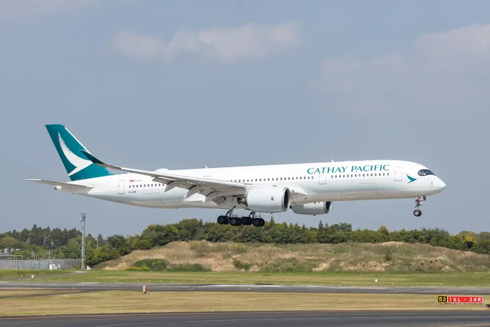 NaritaJapan April202023CathayPacificAirbusA 350OnApproach Narita,,Japan-,April,20,2023:,Cathay,Pacific,Airbus,A-350,On,Approach