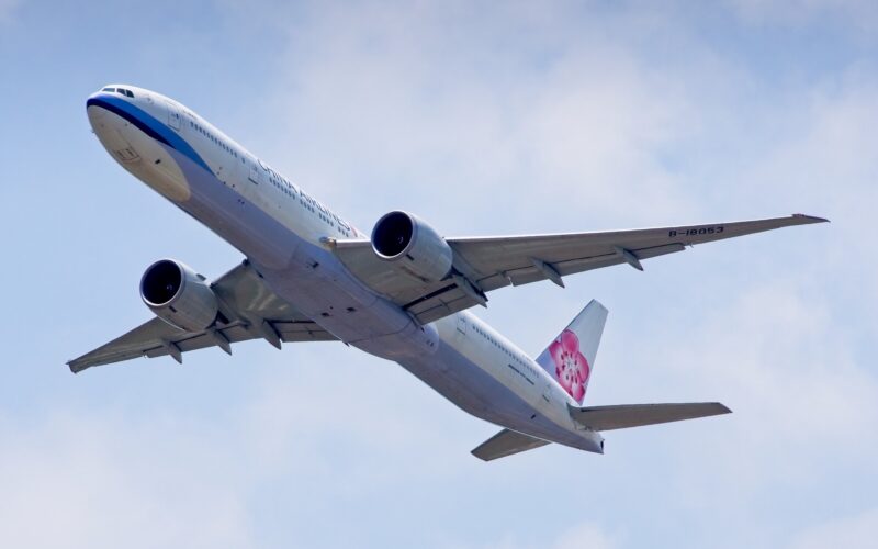 ????????? ????????? B777-300ER (B-18053) ?????? ? ???????????? ????????? ?????-?????? KUL