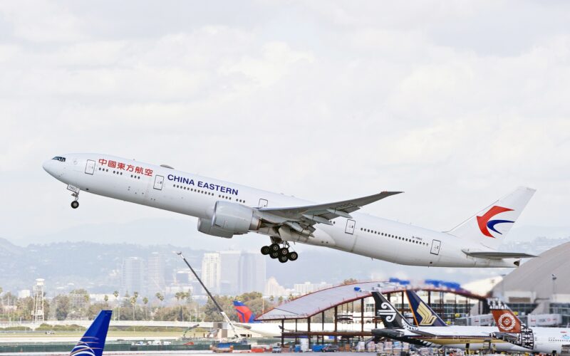 Chinese airlines, which were recently granted to operate more flights to the US, are avoiding Russian airspace
