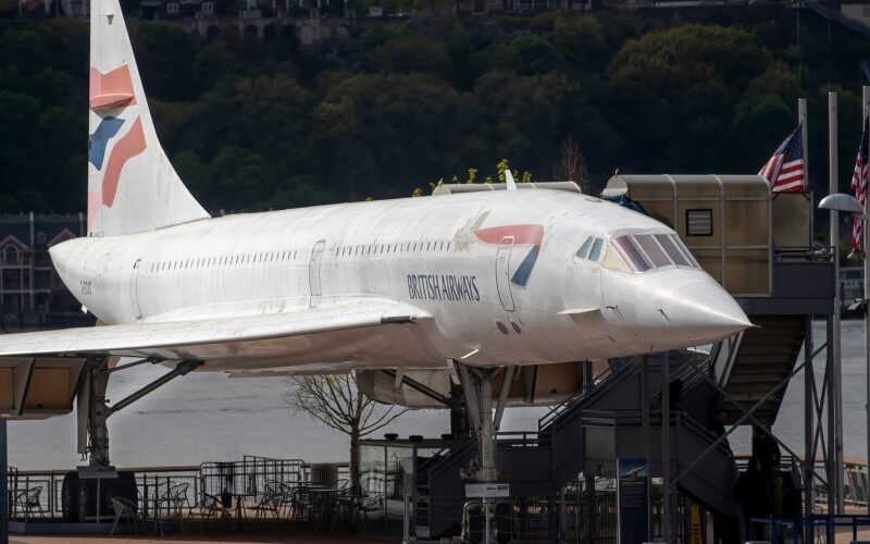 Concorde that is on display at the Intrepid museum is getting a respray