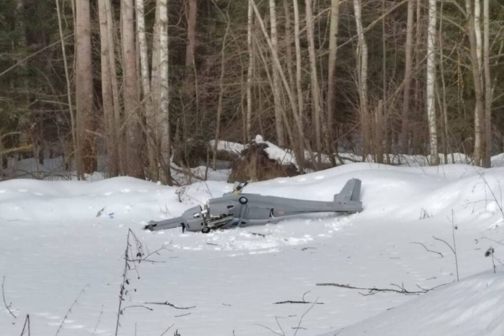 Crashed UJ 22 near Moshow