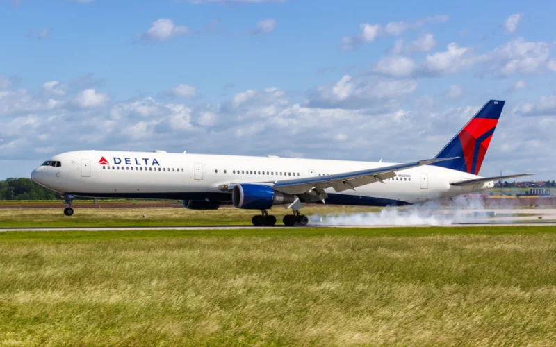 Stuttgart,,Germany,,June,8,,2019:,Delta,Air,Lines,Boeing