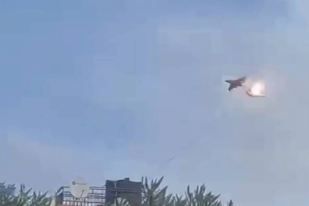 DRC Su 25 shot by Rwandan MANPADS