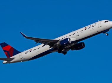 Delta Airlines Airbus A321 N116DN departing Phoenix Sky Harbor Airport.