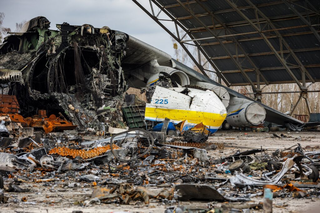 Destroyed Antonov An 225 Mriya at Kyiv Hostomel Airport GML The Secret Service of Ukraine SSU is charging the former CEO of Antonov for failing to ensure that the Antonov An 225 Mriya would be saved from destruction