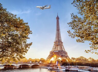 Etihad A380 restarts to Paris