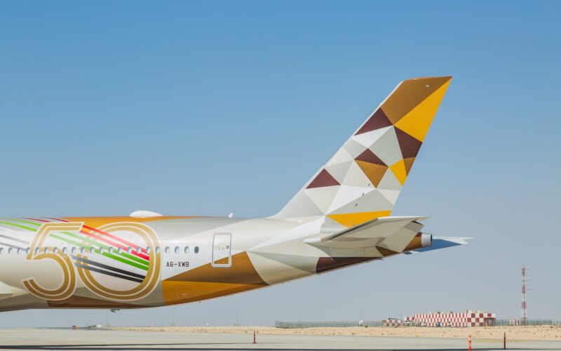 Emirates and Etihad Airways signed their first interline agreement, aiming to boost tourism to the UAE