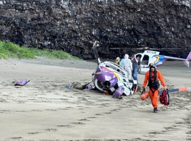 Honopu Beach Hawaii helicopter crash