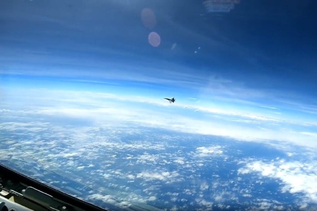 J 16 fighter intercepts US Air Force RC 135 aircraft