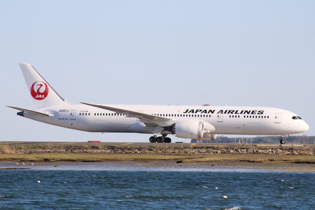 Japan Airlines is looking to order more Airbus A321neos and Boeing 787s for its fleet