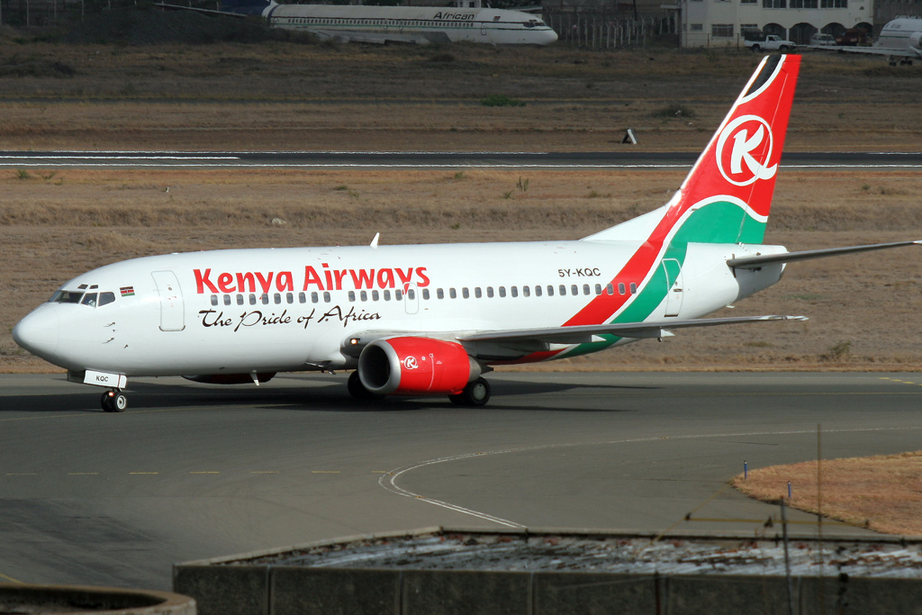 Kenya_Airways_Boeing_737-300_5Y-KQC_NBO_2006-2-26