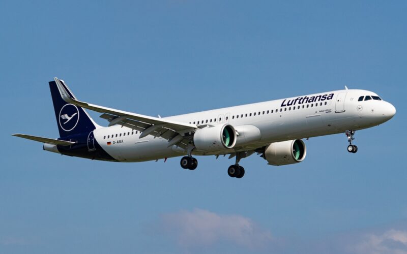 Lufthansa A321 diverts after first officer incapacitated