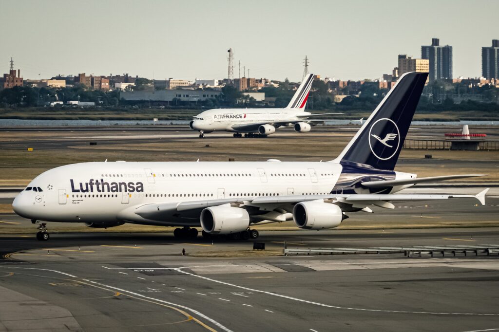 Lufthansa revealed the first routes of the reactivated Airbus A380 aircraft