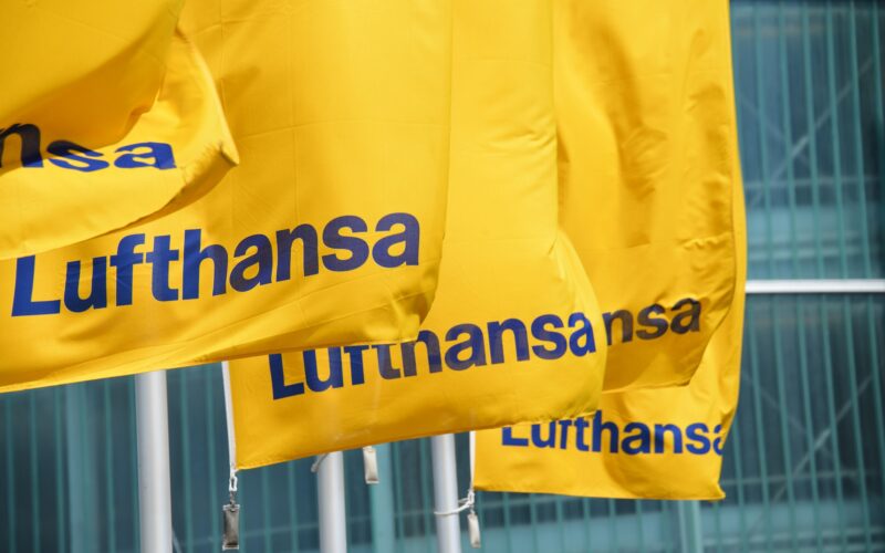 Lufthansa's two airlines remain unprofitable despite a relatively positive quarter for the group
