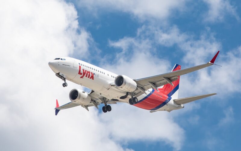 Lynx Air Boeing 737 Max 8