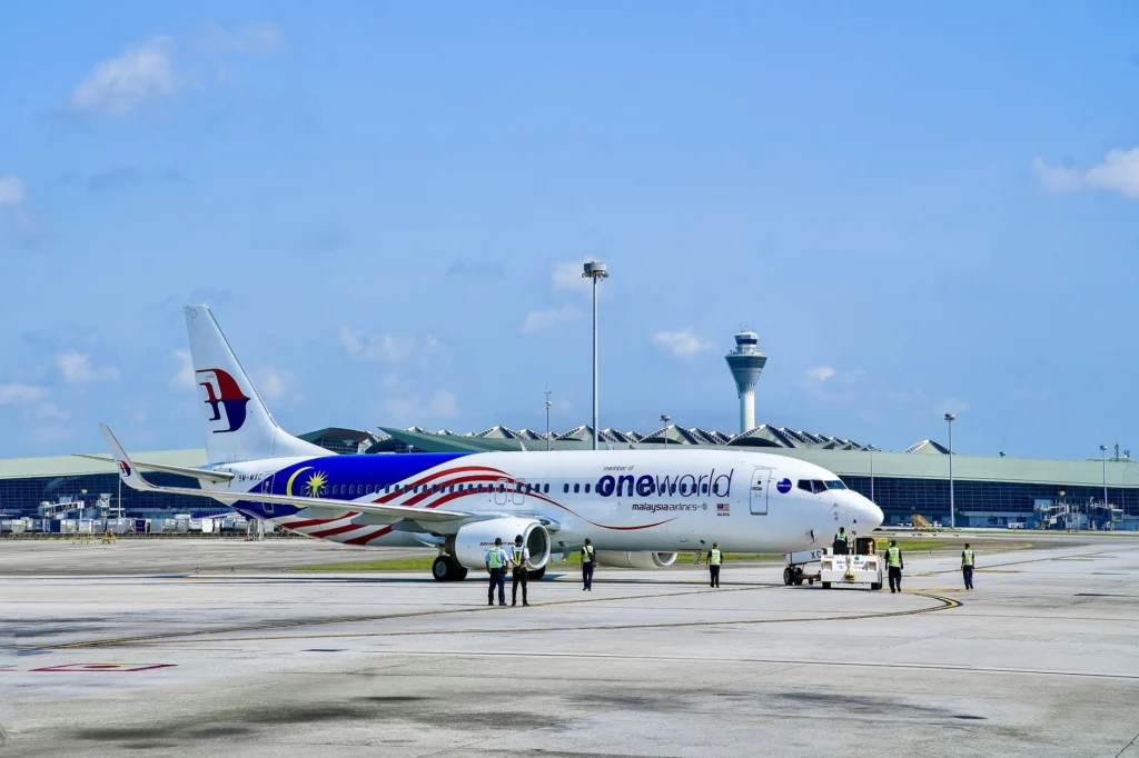Malaysia Airlines Boeing 737 800 Malaysia Airlines Boeing 737 800