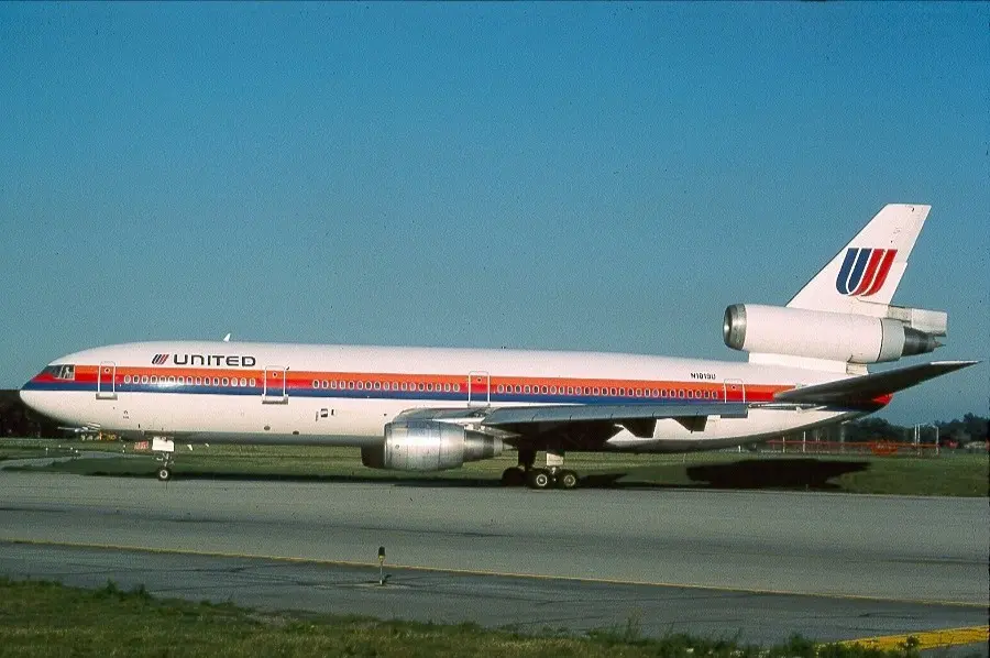 N1819U McDonnell Douglas DC 10 10 United Airlines N1819U_McDonnell_Douglas_DC-10-10_United_Airlines