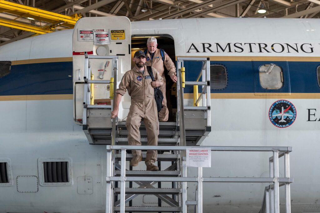 NASA DC-8 crew