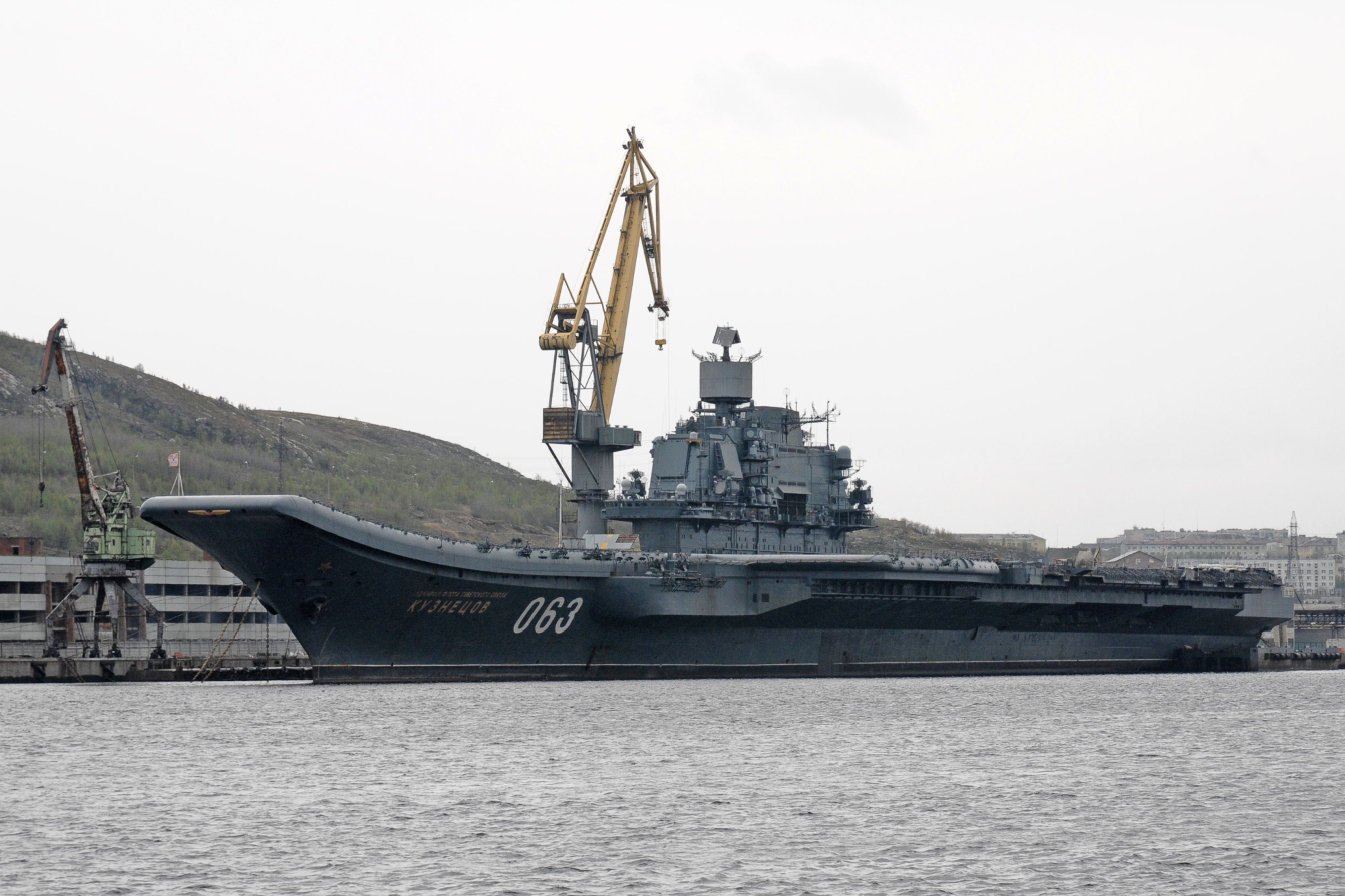 Russia’s sole aircraft carrier Admiral leaves drydock AeroTime