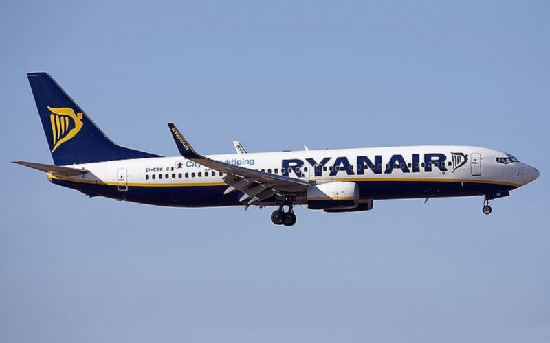 Ryanair Boeing 737 EI-EBK