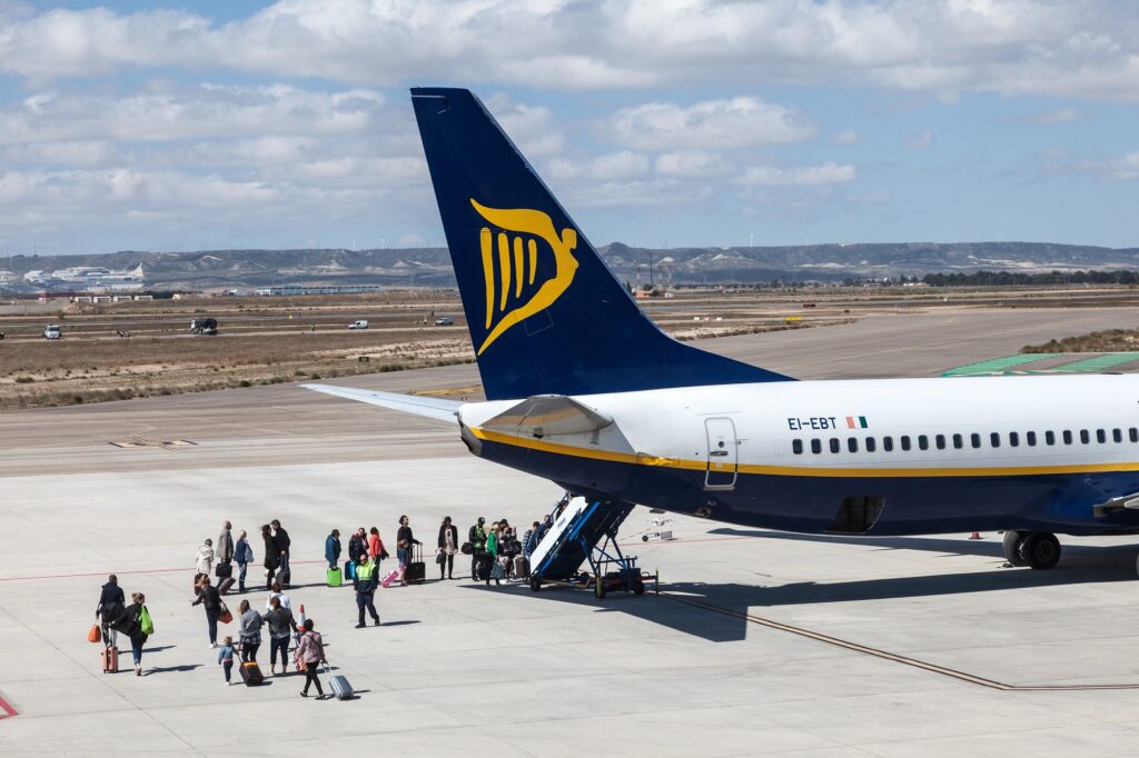 Ryanair tail logo 