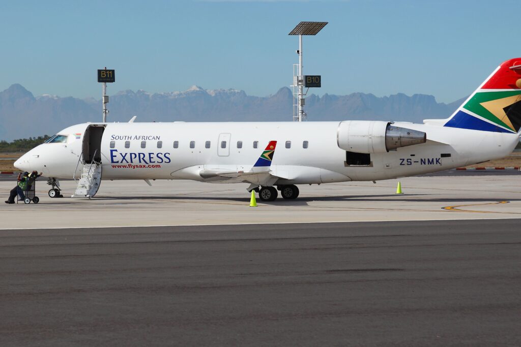 SA Express on the taxiway at Cape Town International Airport