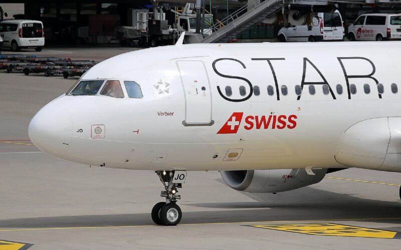 SWISS HB-IJO Airbus A320