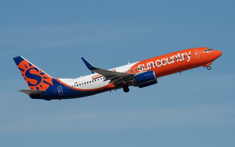 Sun Country Airlines Boeing 737-800