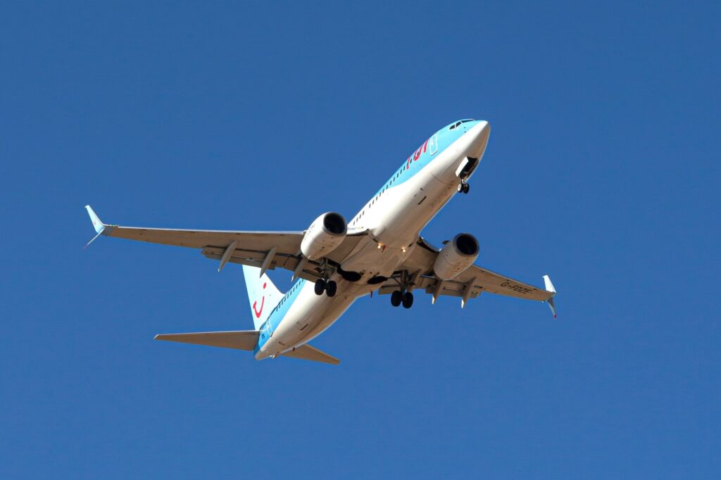 TUI Boeing 737 800 Dreamliner in flight from Tenerife
