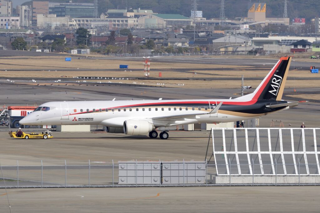 Pictures show the very first Mitsubishi SpaceJet M90 being scrapped at Moses Lake