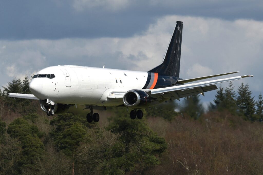 Titan Airways Boeing 737-400F G-POWS-retires