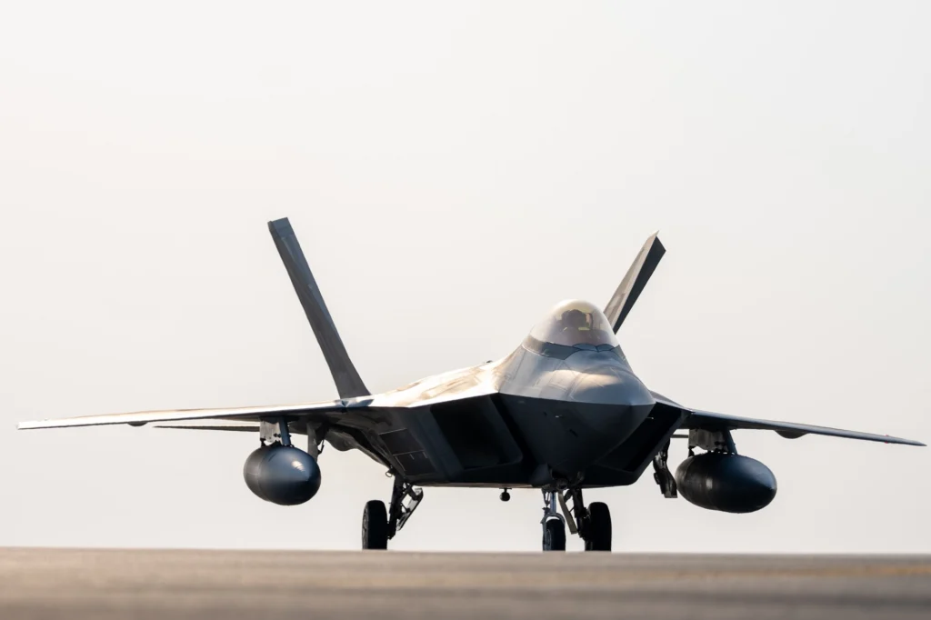 US Air Force F 22 Raptor fighter jet U.S. Air Force F-22 Raptor fighter jet