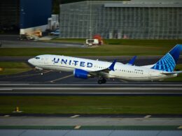 United Airlines Boeing 737 MAX 8 N27290