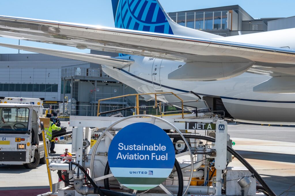 United Airlines is going to promote Sustainable Aviation Fuel (SAF) with a special livery on a Boeing 737 MAX