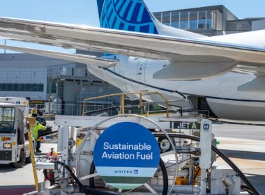 United Airlines is going to promote Sustainable Aviation Fuel (SAF) with a special livery on a Boeing 737 MAX