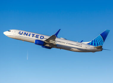 United Boeing 737 MAX 8