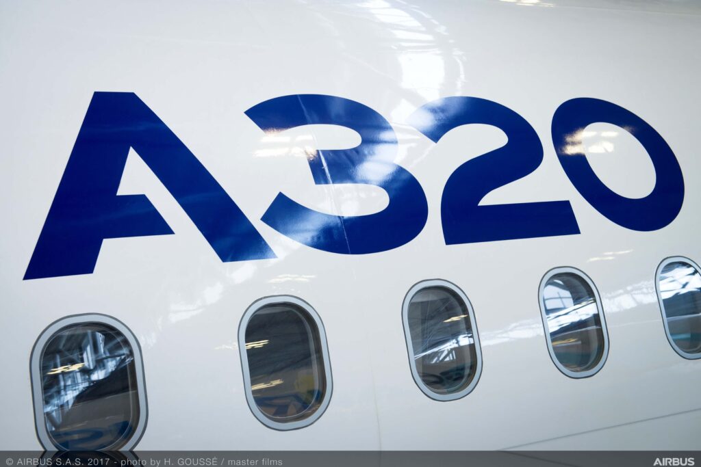 a320_mock-up_-_fuselage_close_up-1.jpg