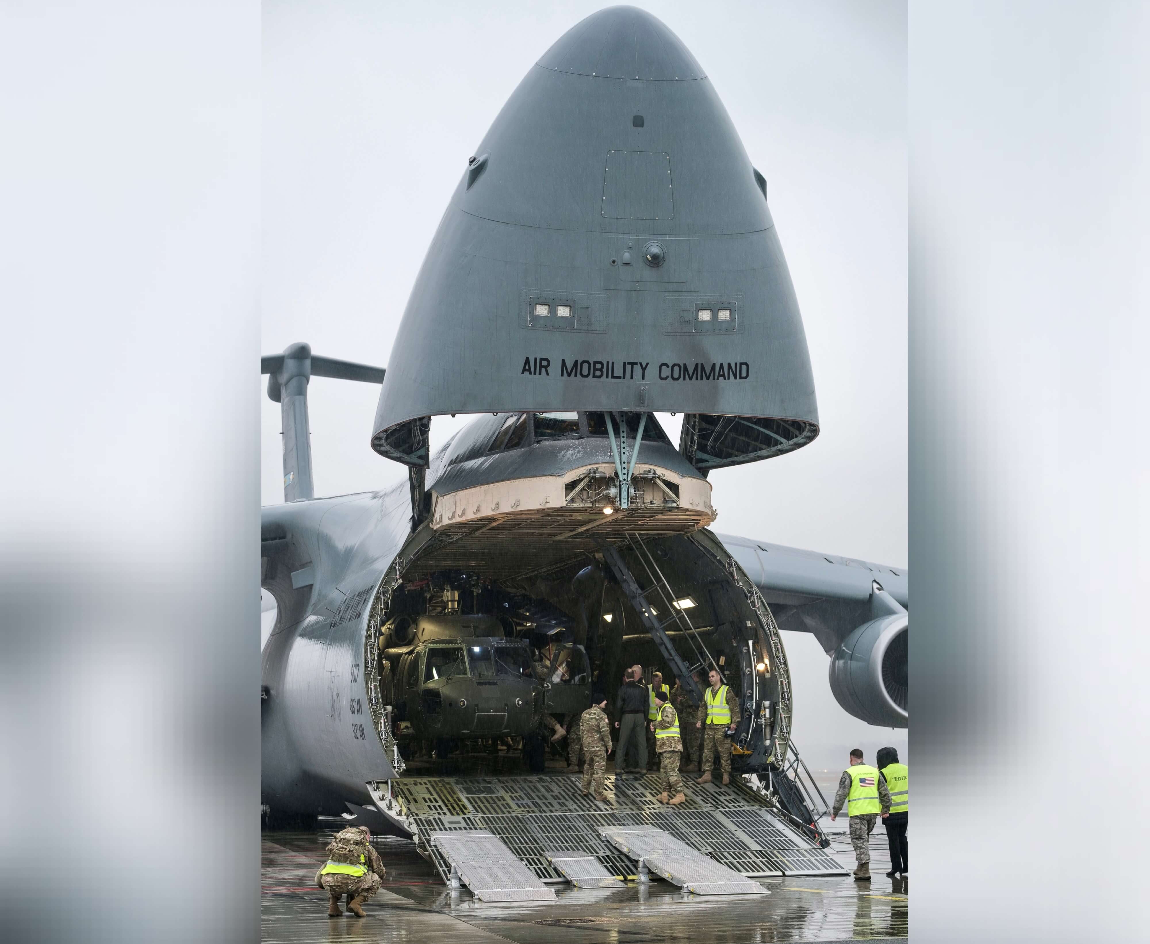 Lockheed C-5M Super Galaxy delivering Sikorsky Blackhawks to Riga