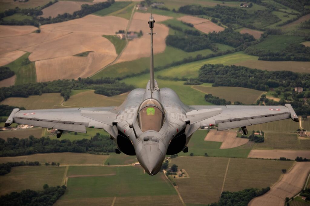 a_dassault_rafale_fighter_jet_flying.jpg