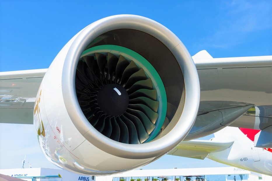 a_turbofan_engine_rolls-royce_trent_900_the_largest_aircraft_in_the_world_-_airbus_a380-1.jpg