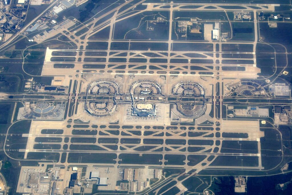 aerial_view_of_dfw_international_airport.jpg