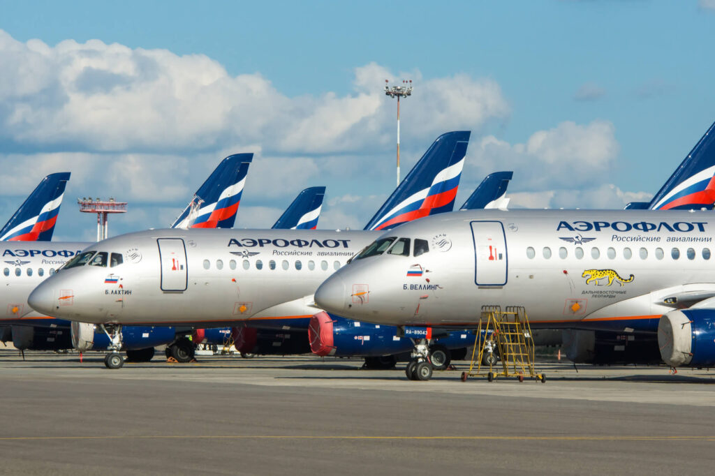 aeroflot_planes_lined_up-1.jpg
