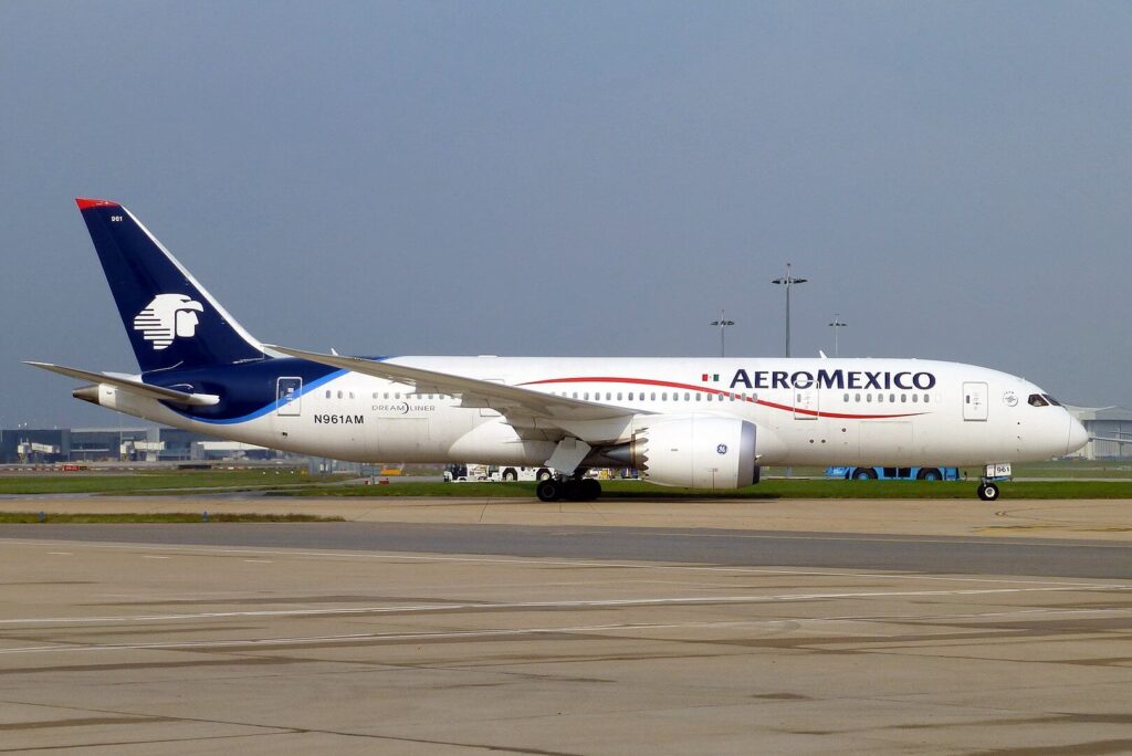 aeromexico_boeing_787_dreamliner-1.jpg