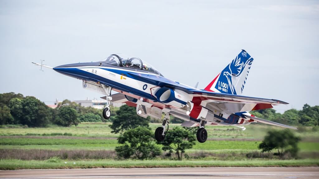aidc-t-5-brave-eagle-maiden-flight.jpg