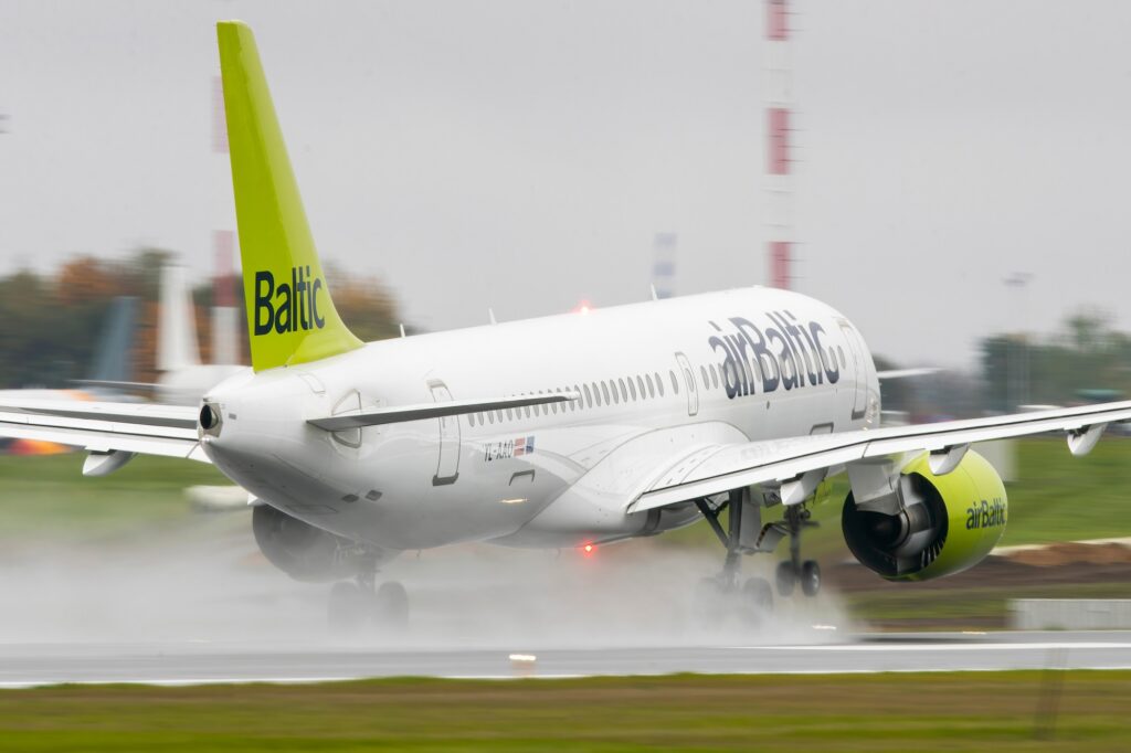 airBaltic squeezed out a profit despite all adds against it