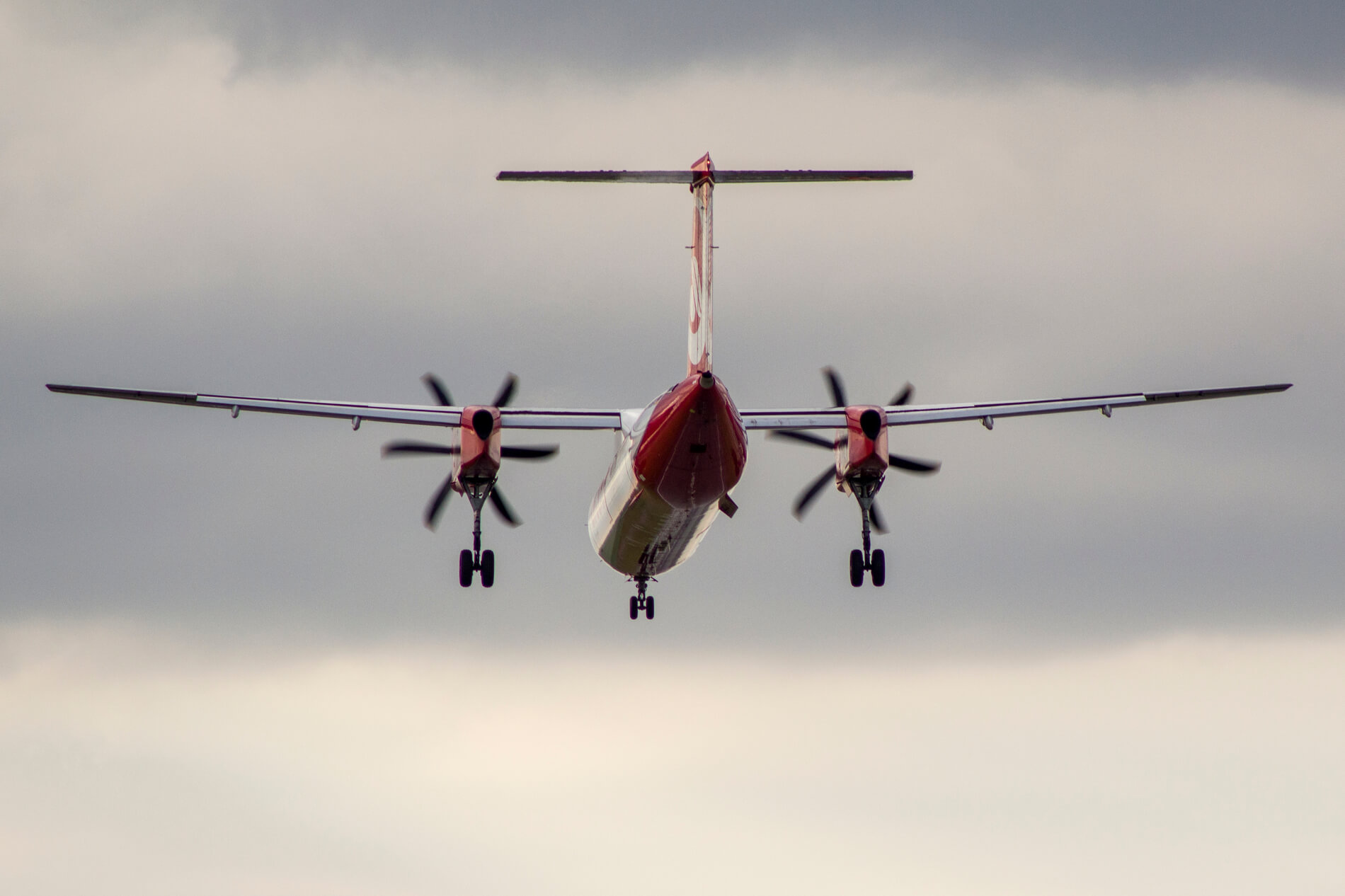 air_berlin_de_havilland_canada_dash_8-400.jpg