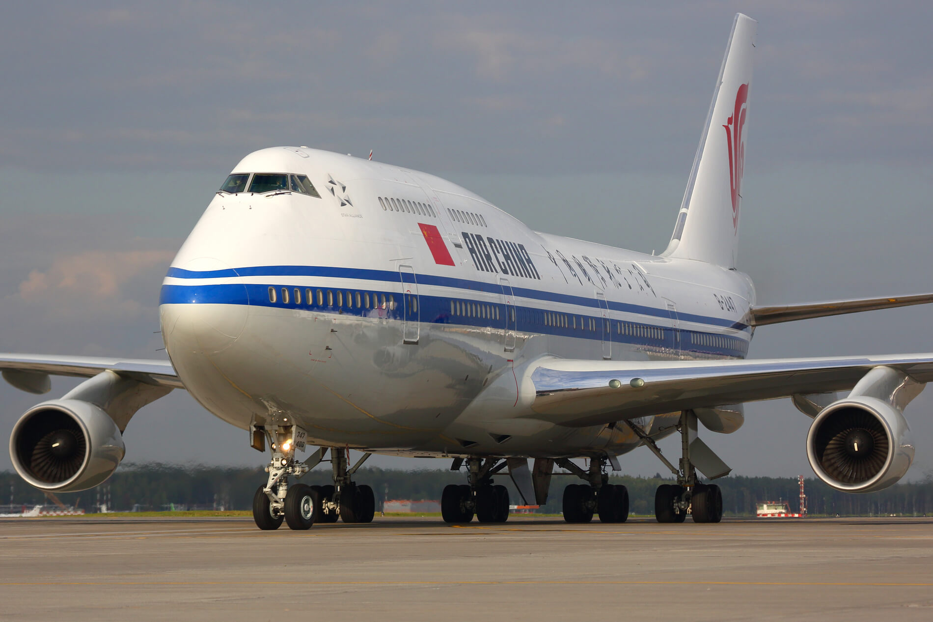 Air China Boeing 747