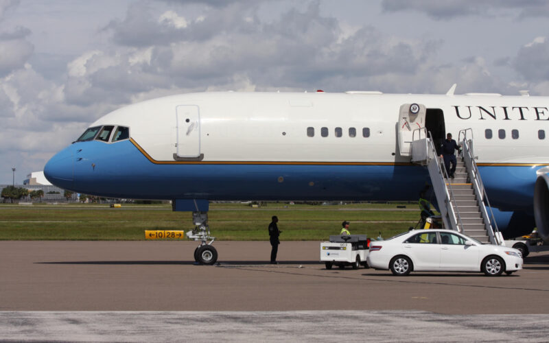 air_force_two_the_aircraft_used_to_transport_the_u.s._vice_president-2.jpg