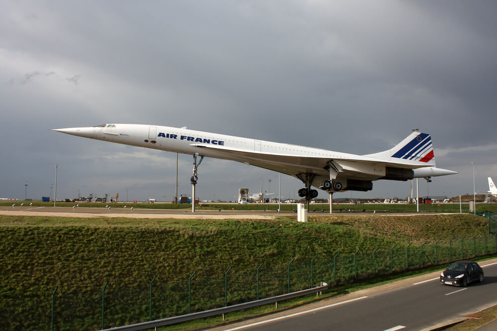 air_france_concorde_on_display_in_paris_france-1.jpg